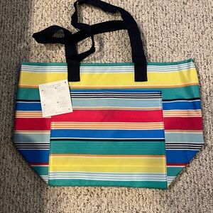 Thirty-One Quick Cinch Thermal Tote. New